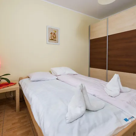 Hotel Apartinfo Aura