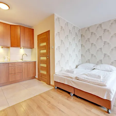 Hotel Apartinfo Aura *