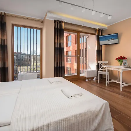 Hotel Apartinfo Aura *