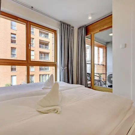 Apartinfo Aura Hotel *