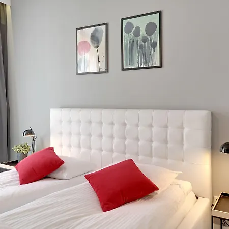 Apartinfo Aura Hotel