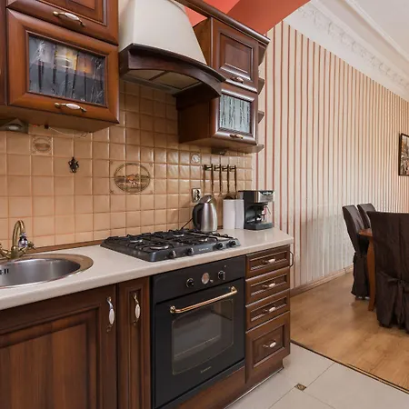 Apartinfo Aura Hotel