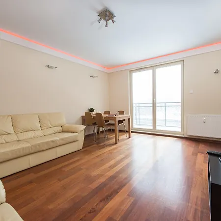 Hotel Apartinfo Aura *