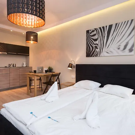 Apartinfo Aura Hotel *